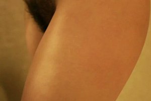 两女王丝袜榨精男奴