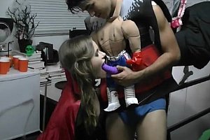 分桃网男体勃起全见泰版
