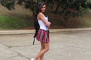 男生把自己的小鸡鸡捅进女生的屁眼儿里